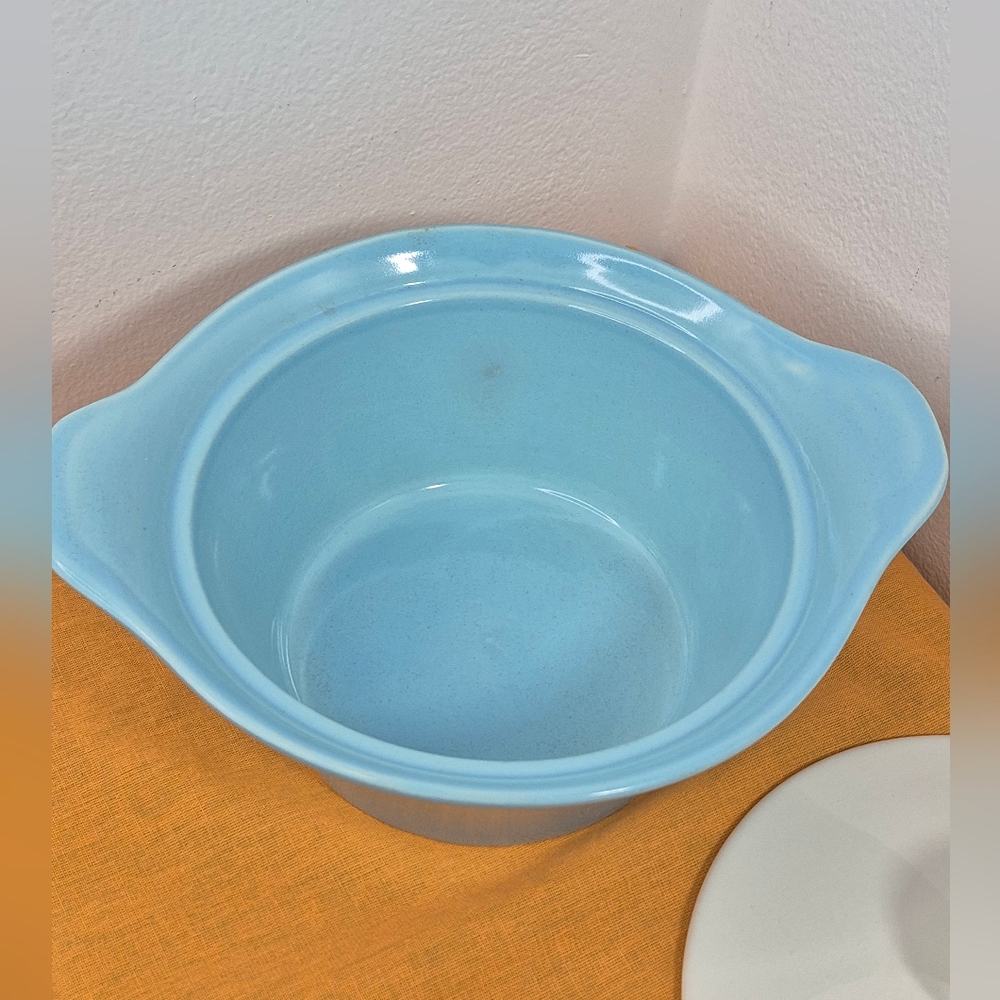 Cameron Clay Scandia Oven Proof Covered Casserole Dish Light Blue 1 qt MCM - Picture 10 of 12